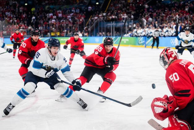 260220 Anton Lundell of Finland against Thomas Harley, Colton Parayko and goaltender Jordan Binnington of Canada in the men s Ice hockey, Eishockey semifinal between Canada and Finland during day 14 of the 2026 Winter Olympics on February 20, 2026 in Milan. Photo: Joel Marklund BILDBYRAN kod JM CS0887 ishockey ice hockey Olympic Games, Olympische Spiele, Olympia, OS olympics winter olympics os ol olympiska spel vinter-os olympiske leker milano cortina 2026 milan cortina 2026 milano cortina 2026 olympic games milano cortina 2026 winter olympic games milano cortina-os milano cortina-ol vinter-ol 14 bbeng finland canada kanada *** 260220 Anton Lundell of Finland against Thomas Harley, Colton Parayko and goaltender Jordan Binnington of Canada in the men s ice hockey semifinal between Canada and Finland during day 14 of the 2026 Winter Olympics on February 20, 2026 in Milan Photo Joel Marklund BILDBYRAN kod JM CS0887 ishockey ice hockey olympic games olympics winter olympics os ol olympiska spel vinter os olympiske leker milano cortina 2026 milan cortina 2026 milano cortina 2026 olympic games milano cortina 2026 winter olympic games milano cortina os milano cortina ol vinter ol 14 bbeng finland canada kanada  Copyright: JOELxMARKLUND BB260220JM032