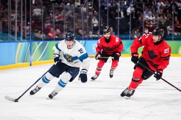 260220 Anton Lundell of Finland and Thomas Harley of Canada in the men s Ice hockey, Eishockey semifinal between Canada and Finland during day 14 of the 2026 Winter Olympics on February 20, 2026 in Milan. Photo: Joel Marklund BILDBYRAN kod JM CS0887 ishockey ice hockey Olympic Games, Olympische Spiele, Olympia, OS olympics winter olympics os ol olympiska spel vinter-os olympiske leker milano cortina 2026 milan cortina 2026 milano cortina 2026 olympic games milano cortina 2026 winter olympic games milano cortina-os milano cortina-ol vinter-ol 14 bbeng finland canada kanada *** 260220 Anton Lundell of Finland and Thomas Harley of Canada in the men s ice hockey semifinal between Canada and Finland during day 14 of the 2026 Winter Olympics on February 20, 2026 in Milan Photo Joel Marklund BILDBYRAN kod JM CS0887 ishockey ice hockey olympic games olympics winter olympics os ol olympiska spel vinter os olympiske leker milano cortina 2026 milan cortina 2026 milano cortina 2026 olympic games milano cortina 2026 winter olympic games milano cortina os milano cortina ol vinter ol 14 bbeng finland canada kanada  Copyright: JOELxMARKLUND BB260220JM033