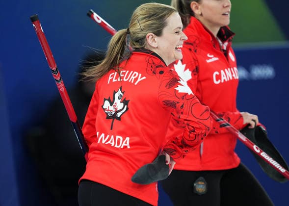 (260220) -- CORTINA D AMPEZZO, Feb. 20, 2026 -- Tracy Fleury (front) of Canada reacts during the curling women s semifinal match between Canada and Sweden at the 2026 Milan-Cortina Winter Olympics in Cortina, Italy, Feb. 20, 2026. ) (MICO2026)ITALY-CORTINA D AMPEZZO-OLYMPIC Winter games, Winterspiele,Spiele, Summer games CURLING-WOMEN-SEMIFINAL-CAN VS SWE LixGang 