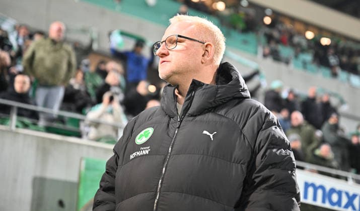 20.02.2026 - Fussball - Saison 2025 2026 - 2. Fussball - Bundesliga - 23. Spieltag: SpVgg Greuther Fürth ( Kleeblatt SGF ) - DSC Arminia Bielefeld - Sportfoto Zink - xwoxzix - DFL regulations prohibit any use of photographs as image sequences and or quasi-video - only for editorial use - Heiko Vogel ( Trainer SpVgg Greuther Fürth )