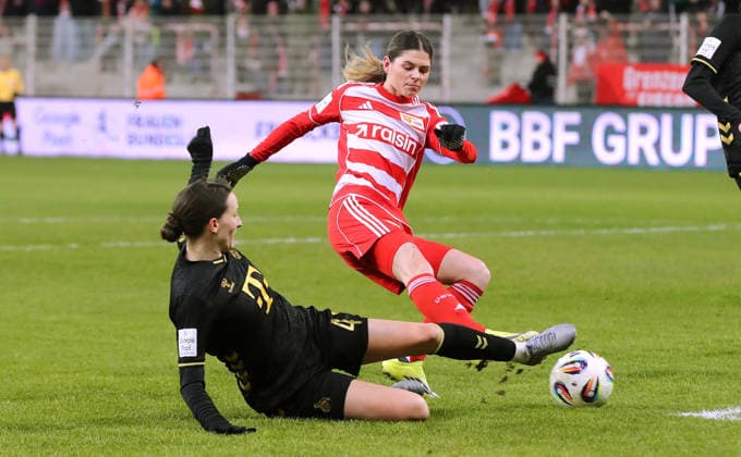 Sara Agrez,Eileen Campbell Zweikampf Spielszene Aktion Fußball Fussball Bundesliga Damen Frauen Saison 2025 2026 20.02.2026 1.FC Union Berlin vs. 1.FC Köln DFL regulations prohibit any use of photographs as image sequences and or quasi-video