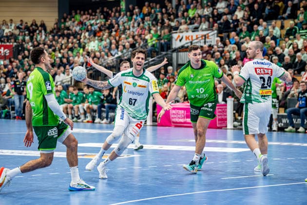 Handball Bundesliga; HSG Wetzlar - SC DHfK Leipzig, 20.02.26 Dean Bombac (SC DHfK Leipzig, 67), Josip Simic (HSG Wetzlar, 10), Ahmed Nafea (HSG Wetzlar, 79), Moritz Preuss (SC DHfK Leipzig, 24) Handball Bundesliga; HSG Wetzlar - SC DHfK Leipzig: Wetzlar, 20.02.26 Copyright: xBEAUTIFULxSPORTS Roeczeyx