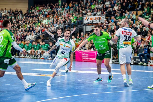 Handball Bundesliga; HSG Wetzlar - SC DHfK Leipzig, 20.02.26 Dean Bombac (SC DHfK Leipzig, 67), Josip Simic (HSG Wetzlar, 10), Ahmed Nafea (HSG Wetzlar, 79), Moritz Preuss (SC DHfK Leipzig, 24) Handball Bundesliga; HSG Wetzlar - SC DHfK Leipzig: Wetzlar, 20.02.26 Copyright: xBEAUTIFULxSPORTS Roeczeyx