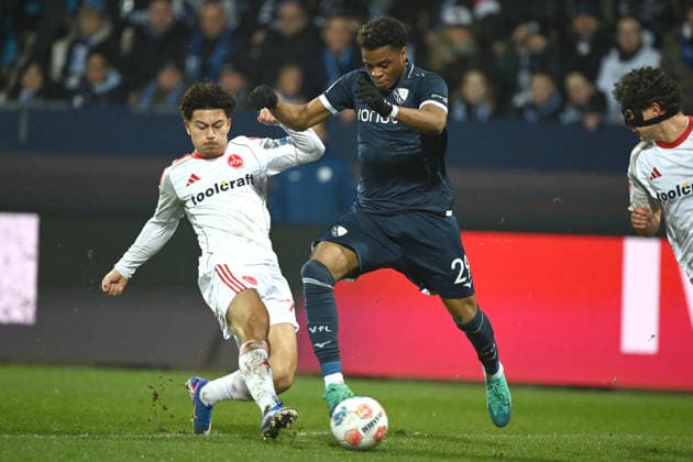 Farid ALFA-RUPRECHT (BO) gegen Rabby NZINGOULA (N) Aktion, Zweikampf, Fussball 2. Bundesliga, 23. Spieltag, matchday 23, VfL Bochum (BO) - 1. FC Nuernberg am 20.02.2026, Vonovia Ruhrstadion Bochum Deutschland. DFL regulations prohibit any use of photographs as image sequences and or quasi-video Ã‚Â