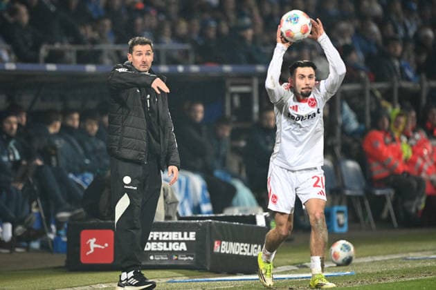 Trainer Miroslav KLOSE (N) Gestik, Geste, gestikuliert, Fussball 2. Bundesliga, 23. Spieltag, matchday 23, VfL Bochum (BO) - 1. FC Nuernberg am 20.02.2026, Vonovia Ruhrstadion Bochum Deutschland. DFL regulations prohibit any use of photographs as image sequences and or quasi-video Ã‚Â