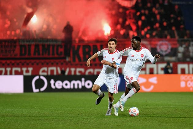 Tom Baack (1. FC Nuernberg) und Rabby Nzingoula (1. FC Nuernberg) in Aktion, am Ball, Einzelaktion waehrend des spiels der 2. Bundesliga zwischen VfL Bochum und 1. FC Nürnberg, Vonovia Ruhrstadion am 20. February 2026 in Bochum, Deutschland. (Foto von Ralf Treese DeFodi Images) +++ Tom Baack (1. FC Nuernberg) und Rabby Nzingoula (1. FC Nuernberg) controls the ball during the 2. Bundesliga match between VfL Bochum and 1. FC Nürnberg at Vonovia Ruhrstadion on February 20, 2026 in Bochum, Germany. (Photo by Ralf Treese DeFodi Images) (Photo by Ralf Treese DeFodi Images) -