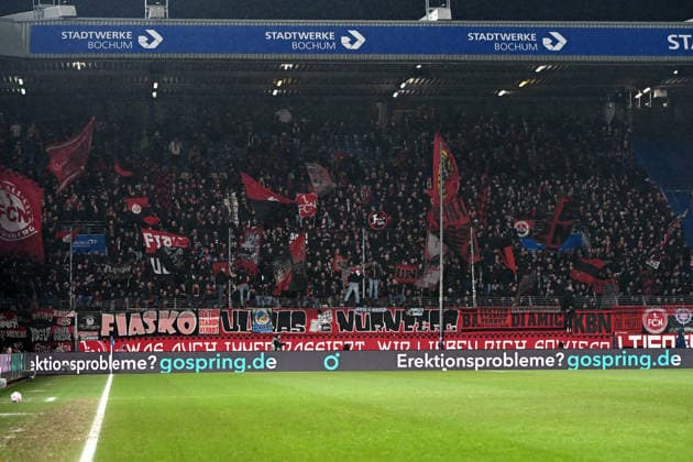 Fans Nuernberg mit Flaggen Bannern waehrend des spiels der 2. Bundesliga zwischen VfL Bochum und 1. FC Nürnberg, Vonovia Ruhrstadion am 20. February 2026 in Bochum, Deutschland. (Foto von Ralf Treese DeFodi Images) +++ Fans Nuernberg with flags banner during the 2. Bundesliga match between VfL Bochum and 1. FC Nürnberg at Vonovia Ruhrstadion on February 20, 2026 in Bochum, Germany. (Photo by Ralf Treese DeFodi Images) (Photo by Ralf Treese DeFodi Images) -
