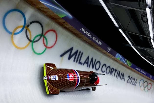 Olympische Winterspiele Milano Cortina 2026 Bob Zweierbob Frauen am 20.02.2026 im Cortina Sliding Centre in Cortina d™Ampezzo Viktoria Cernanska Lucia Mokrasova ( Slowakei ) *** Olympic Winter Games Milano Cortina 2026 Bobsleigh two-man women on 20 02 2026 at the Cortina Sliding Center in Cortina d™Ampezzo Viktoria Cernanska Lucia Mokrasova Slovakia xMSx