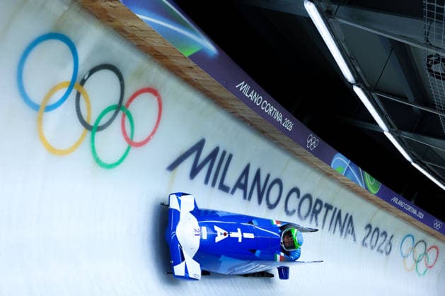 Olympische Winterspiele Milano Cortina 2026 Bob Zweierbob Frauen am 20.02.2026 im Cortina Sliding Centre in Cortina d™Ampezzo Simona De Silvestro Anna Costella ( Italien ) *** Olympic Winter Games Milano Cortina 2026 Bobsleigh two-man women on 20 02 2026 at the Cortina Sliding Center in Cortina d™Ampezzo Simona De Silvestro Anna Costella Italy xMSx