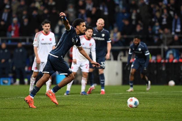 Francis Onyeka (VfL Bochum) Tor zum 1:1 waehrend des spiels der 2. Bundesliga zwischen VfL Bochum und 1. FC Nürnberg, Vonovia Ruhrstadion am 20. February 2026 in Bochum, Deutschland. (Foto von Ralf Treese DeFodi Images) +++ Francis Onyeka (VfL Bochum) scores his team™s first goal during the 2. Bundesliga match between VfL Bochum and 1. FC Nürnberg at Vonovia Ruhrstadion on February 20, 2026 in Bochum, Germany. (Photo by Ralf Treese DeFodi Images) (Photo by Ralf Treese DeFodi Images) -