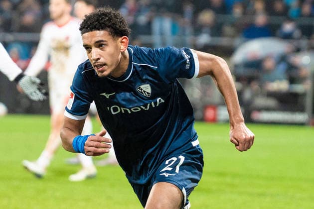 Deutschland: 2. Bundesliga 2025 2026 23. Spieltag, VfL Bochum vs. 1. FC Nürnberg Freitag, 20.02.2026 Vonovia Ruhr Stadion, Nordrhein-Westfalen Francis Onyeka (VfL Bochum, 21)