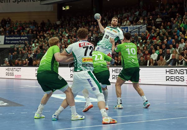 20.02.2026, xovx, Handball Daikin Handball Bundesliga, HSG Wetzlar - SC DHfK Leipzig v.l. Georg Löwen (HSG Wetzlar), Tim Hertzfeld (SC DHfK Leipzig), Jona Schoch (HSG Wetzlar), William Bogojevic (SC DHfK Leipzig), Josip Simic (HSG Wetzlar) Wetzlar Buderus-Arena Hessen Deutschland (DE)
