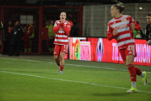 Dina Orschmann enttäuscht nach vergebener Torchance Enttäuschung Fußball Fussball Bundesliga Damen Frauen Saison 2025 2026 20.02.2026 1.FC Union Berlin vs. 1.FC Köln DFL regulations prohibit any use of photographs as image sequences and or quasi-video