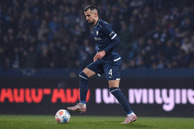Fußball 2. Bundesliga 23. Spieltag VfL Bochum - 1. FC Nürnberg am 20.02.2026 im Vonovia Ruhrstadion in Bochum Erhan Masovic ( Bochum ) DFL regulations prohibit any use of photographs as image sequences and or quasi-video.