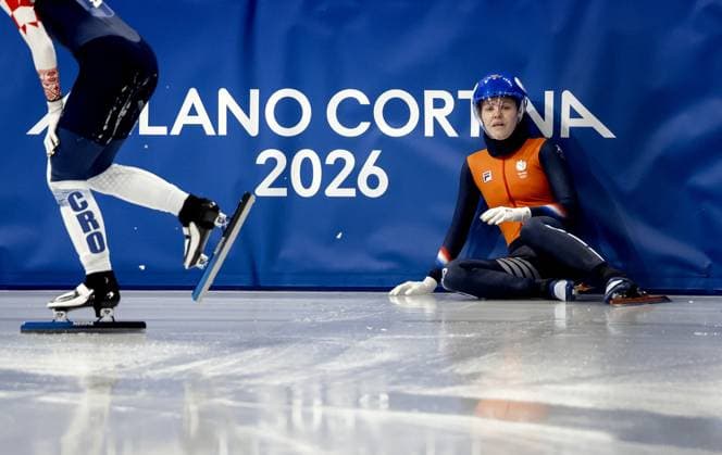 MILAN - Michelle Velzeboer during the 1500-meter short track Speed skating, Eisschnelllauf quarterfinals at the Milan Ice Skating Arena at the Milan Winter Olympics. ROBIN VAN LONKHUIJSEN ANP xVIxANPxSportx xxANPxIVx 551305895 originalFilename: 551305895.jpg