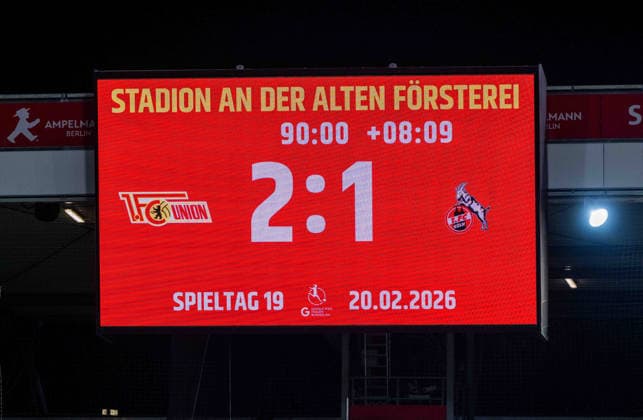 Fußball, Frauen, Saison 2025 2026, Google Pixel Frauen-Bundesliga (19. Spieltag), 1. FC Union Berlin - 1. FC Köln, Anzeigetafel mit 2:1-Endstand, 20.02. 2026, Copyright: xMatthiasxKochx