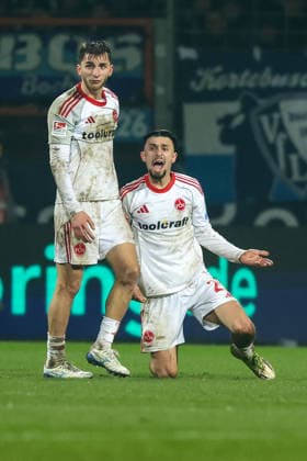Bochum, Germany, 20.02.26, Adam Markhiyev (1.FC Nuernberg) und Berkay Yilmaz (1.FC Nuernberg) gestikuliert während des Spiels der 2. Bundesliga zwischen VfL 1848 Bochum - 1. FC Nuernberg im Vonovia Ruhrstadion in Bochum. (Photo by Joachim Bywaletz) DFB DFL REGULATIONS PROHIBIT ANY USE OF PHOTOGRAPHS AS IMAGE SEQUENCES AND OR QUASI-VIDEO.