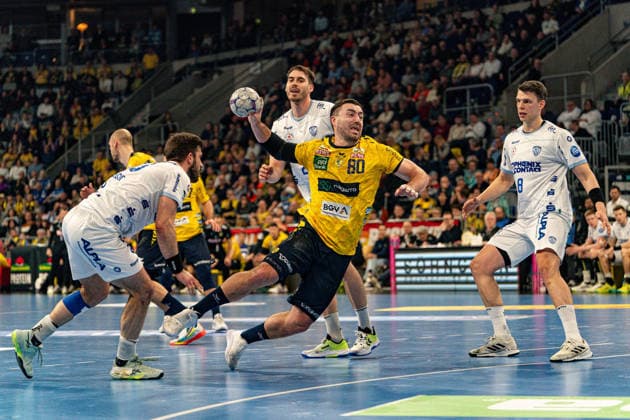 20.02.2026, xdaymx, Handball Daikin HBL, Rhein Neckar Loewen - TBV Lemgo Lippe Jannik Kohlbacher (RNL) beim Torabschluss (DFL DFB REGULATIONS PROHIBIT ANY USE OF PHOTOGRAPHS as IMAGE SEQUENCES and or QUASI-VIDEO) Mannheim