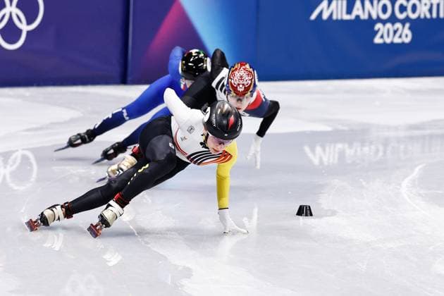 MILAN , 20-02-2026 , Milano Ice Skating Arena , Olympic Winter games, Winterspiele,Spiele, Summer games 2026 - Short Track 20-02 Women 1500m Quarterfinals , Picture shows d69, Hanne Desmet, Dohee Noh, Arianna Fontana Olympic Winter Games 2026 - Short Track 20-02  x201765358x Copyright: