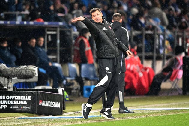 Trainer Miroslav KLOSE (N) Gestik, Geste, gestikuliert, gibt Anweisungen, Fussball 2. Bundesliga, 23. Spieltag, matchday 23, VfL Bochum (BO) - 1. FC Nuernberg 1- am 20.02.2026, Vonovia Ruhrstadion Bochum Deutschland. DFL regulations prohibit any use of photographs as image sequences and or quasi-video Ã‚Â