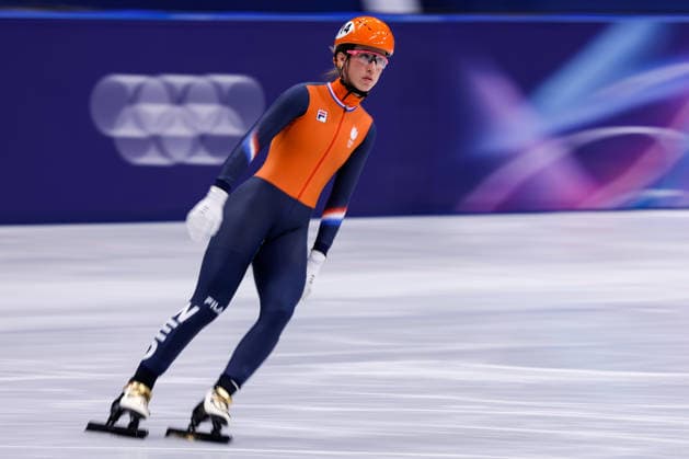 2026-02-20 Short Track Speed skating, Eisschnelllauf - Milano Cortina 2026 Winter Olympics - Day 14 MILAN, ITALY - FEBRUARY 20: A slow shutter speed photograph shows Suzanne Schulting of the Netherlands competing in the Women s 1500m during Day 14 of Short Track Speed Skating - Milano Cortina 2026 Winter Olympics at Milano Ice Skating Arena on February 20, 2026 in Milan, Italy. (Photo by Joris Verwijst BSR Agency) Milan Italy Content not available for redistribution in The Netherlands directly or indirectly through any third parties. Copyright: xBSRxAgencyx