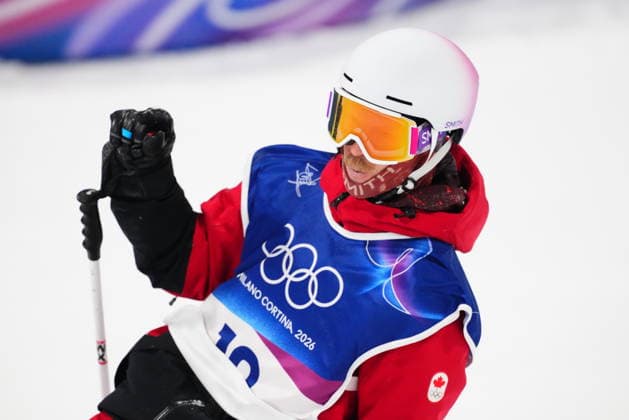 February 20, 2026, Livigno, Italy: Canada s Dylan Marineau (10) slides into the finish after his second run during the men s freeski halfpipe final at the Milano Cortina 2026 Winter Olympic Games, Olympische Spiele, Olympia, OS in Livigno, Italy on Friday, Feb. 20, 2026. Canada News - February 20, 2026  - ZUMAc35_ 20260220_zaf_c35_113 Copyright: xSeanxKilpatrickx