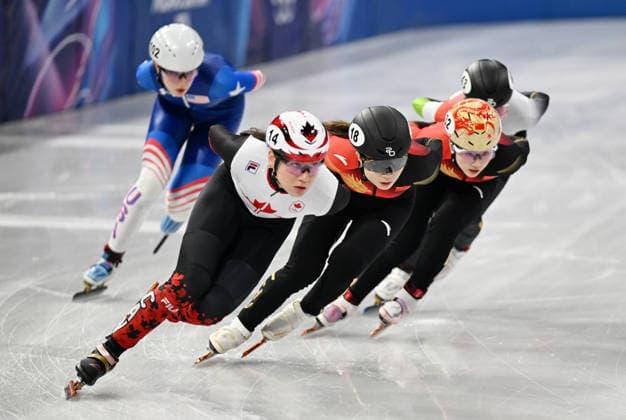 (260220) -- MILAN, Feb. 20, 2026 -- Gong Li (C) and Yang Jingru (2nd R) of China compete during the short track Speed skating, Eisschnelllauf women s 1500m quarterfinal at the Milan-Cortina 2026 Olympic Winter games, Winterspiele,Spiele, Summer games in Milan, Italy, Feb. 20, 2026. ) (MICO2026)ITALY-MILAN-OLYMPIC WINTER GAMES-SHORT TRACK SPEED SKATING-WOMEN S 1500M-QUARTERFINALS ChengxMin 