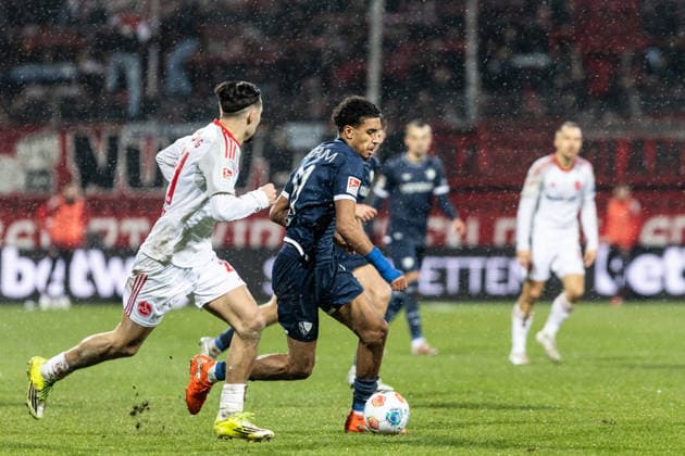 2. Fußball Bundesliga: VfL Bochum - 1. FC Nürnberg; 20.02.2026 Francis Onyeka (VfL Bochum, 21) 2. Fußball Bundesliga: VfL Bochum - 1. FC Nürnberg; Vonovia-Ruhrstadion, Bochum; 20.02.2026 DFL regulations prohibit any use of photographs as image sequences and or quasi video.