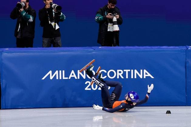 MILAN , 20-02-2026 , Milano Ice Skating Arena , Olympic Winter games, Winterspiele,Spiele, Summer games 2026 - Short Track 20-02 Women 1500m Semifinals , Picture shows Xandra Velzeboer fall Olympic Winter Games 2026 - Short Track 20-02  x201766339x Copyright: