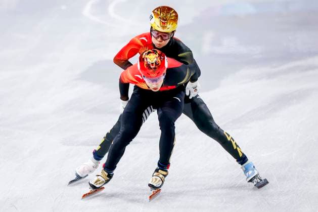 Bohao Zhang of China and Long Sun of China Men s 5000m Relay Finals, Milano Cortina 2026 Winter Olympics: Day 14, Short Track Speed skating, Eisschnelllauf - Milano Cortina 2026 Winter Olympics: Day 14, Milano Speed Skating Stadium, February 20, 2026, Milan, Italy.