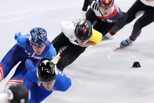 Winter Olympics - Short Track Speed skating, Eisschnelllauf Women s 1500m Hanne Desmet of Team Belgium competes in the Short Track Speed Skating Women s 1500m during Day 14 of the Milano Cortina 2026 Winter Olympics at Milano Ice Skating Arena on February 20, 2026 in Milan, Italy. Photo by Alexis Jumeau ABACAPRESS.COM Milan Italy  Copyright: xJumeauxAlexis ABACAx