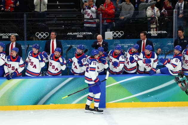 February 20, 2026, Milan, Lombardy, Italy: TAGE THOMPSON 72 of USA celebrates scoring his side s second goal in the Semifinal game between Team United States (USA) and Team Slovakia (SVK) at the Milano Cortina 2026 Olympic Games, Olympische Spiele, Olympia, OS Olympics 2026: Milano Cortina: Ice hockey, Eishockey Men s Semifinal: USA:SVK  - ZUMAc179 20260220_oly_c179_131 Copyright: xMickaelxChavetx
