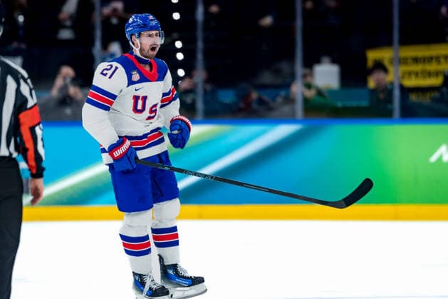 OLYMPICS - Winter Olympic Games, Olympische Spiele, Olympia, OS Milano Cortina 2026 MILAN,ITALY,20.FEB.26 - OLYMPICS, Ice hockey, Eishockey - Winter Olympic Games Milano Cortina 2026, semifinal, USA vs Slovakia, men. Image shows the rejoicing of Dylan Larkin (USA).  GEPAxpictures xMatthiasxTrinkl