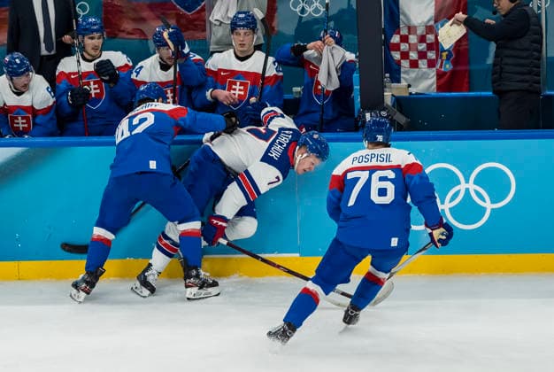 February 20, 2026, Milan, Lombardy, Italy: Brady Tkachuk 7 of Team United States plays against Team Slovakia in the Mens Team USA Vs Team Slovakia Play-offs Semifinals game at the Milano Santagiulia Ice hockey, Eishockey Arena in MILAN, Italy during the 2026 Milano Cortina Winter Olympics. Milan Italy - ZUMAa161 20260220_oly_a161_057 Copyright: xWalterxG.xArcex