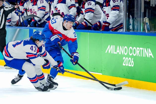 OLYMPICS - Winter Olympic Games, Olympische Spiele, Olympia, OS Milano Cortina 2026 MILAN,ITALY,20.FEB.26 - OLYMPICS, Ice hockey, Eishockey - Winter Olympic Games Milano Cortina 2026, semifinal, USA vs Slovakia, men. Image shows Quinn Hughes (USA) and Adam Liska (SVK).  GEPAxpictures xMatthiasxTrinkl