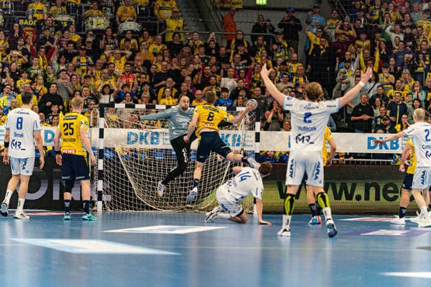 20.02.2026, xdaymx, Handball Daikin HBL, Rhein Neckar Loewen - TBV Lemgo Tim Nothdurft (RNL) erzielt Treffer (DFL DFB REGULATIONS PROHIBIT ANY USE OF PHOTOGRAPHS as IMAGE SEQUENCES and or QUASI-VIDEO) Mannheim