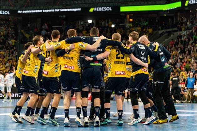 20.02.2026, xdaymx, Handball Daikin HBL, Rhein Neckar Loewen - TBV Lemgo Lippe Rhein-Neckar Löwen jubeln ausgelassen den Sieg gegen Lemgo Lippe (DFL DFB REGULATIONS PROHIBIT ANY USE OF PHOTOGRAPHS as IMAGE SEQUENCES and or QUASI-VIDEO) Mannheim