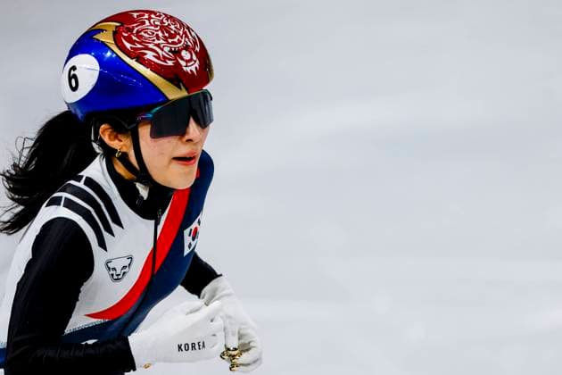 winner Gilli Kim of Republic of Korea celebrates after Women s 1500m Finals, Milano Cortina 2026 Winter Olympics: Day 14, Short Track Speed skating, Eisschnelllauf - Milano Cortina 2026 Winter Olympics: Day 14, Milano Speed Skating Stadium, February 20, 2026, Milan, Italy.