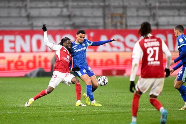 Stade Brestois 29 v Olympique de Marseille - Ligue 1 McDonald s 2025 2026 02 Bradley LOCKO (sb29) - 11 Ethan NWANERI (om) during the Ligue 1 McDonald s match between Brest and Marseille at Stade Francis-Le Ble on February 20, 2026 in Brest, France. Brest France  Copyright: xFEPx 776461932