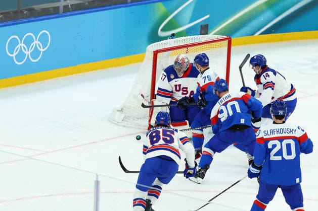 February 20, 2026, Milan, Lombardy, Italy: Action in the Semifinal game between Team United States (USA) and Team Slovakia (SVK) at the Milano Cortina 2026 Olympic Games, Olympische Spiele, Olympia, OS Olympics 2026: Milano Cortina: Ice hockey, Eishockey Men s Semifinal: USA:SVK  - ZUMAc179 20260220_oly_c179_173 Copyright: xMickaelxChavetx