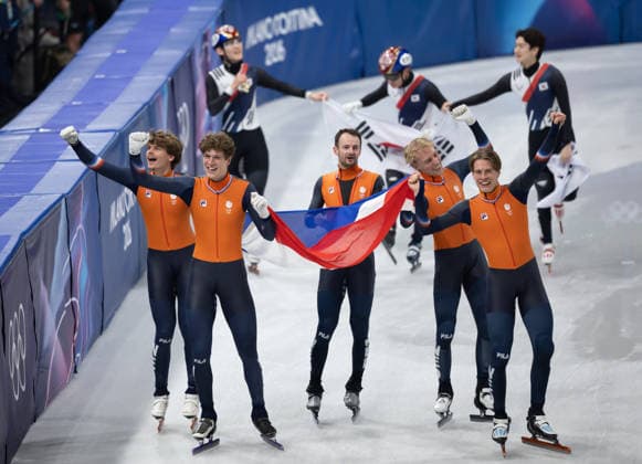 February 20, 2026, Milano, Lombardy, Italy: Team Netherlands celebrate winning the gold medal in the Short Track Speed skating, Eisschnelllauf Men s 5000m Relay Finals A during the 2026 Winter Olympics at the Milano Ice Skating Arena on Friday in Milano. Milano Italy - ZUMAj89_ 20260220_oly_j89_023 Copyright: xPaulxKitagakixJr.x