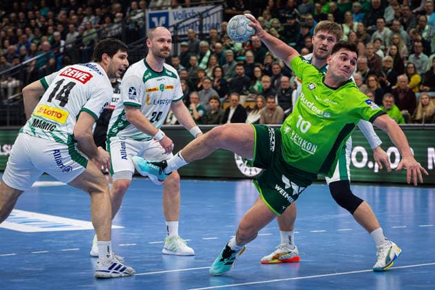 20.02.2026, xovx, Handball Daikin Handball Bundesliga, HSG Wetzlar - SC DHfK Leipzig v.l. Marko Mamic (SC DHfK Leipzig), Moritz Preuss (SC DHfK Leipzig), Josip Simic (HSG Wetzlar), Franz Semper (SC DHfK Leipzig) Wetzlar Buderus-Arena Hessen Deutschland (DE)