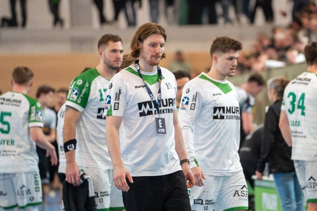 Handball I Herren I Saison 2025-2026 I 2. Bundesliga I 20. Spieltag I HC Oppenweiler Backnang - TUSEM Essen I 20.02.2026 Jan Forstbauer (23, HC Oppenweiler Backnang) aktuell Verletzt auf der Bank Backnang Murrtal Arena Baden-Württemberg Deutschland Copyright: xLobeca MaxxPetershansx
