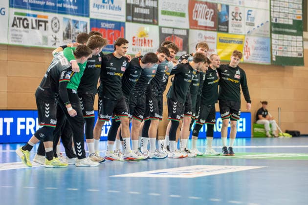 Handball I Herren I Saison 2025-2026 I 2. Bundesliga I 20. Spieltag I HC Oppenweiler Backnang - TUSEM Essen I 20.02.2026 Essen steht vor dem Spiel zusammen, Mannschaft Backnang Murrtal Arena Baden-Württemberg Deutschland Copyright: xLobeca MaxxPetershansx