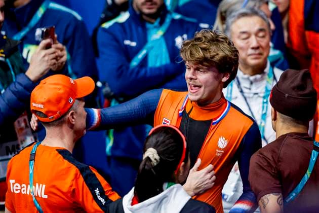 Melle van t Wout of the Netherlands celebrates with Kip Carpenter of TeamNL after Men s 5000m Relay Finals, Milano Cortina 2026 Winter Olympics: Day 14, Short Track Speed skating, Eisschnelllauf - Milano Cortina 2026 Winter Olympics: Day 14, Milano Speed Skating Stadium, February 20, 2026, Milan, Italy.