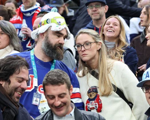 February 20, 2026, Milan, Lombardy, Italy: Jason Kelce and his wife Kylie were in attendance at the Team United States and Team Slovakia men s Ice hockey, Eishockey semifinal during the Milano Cortina 2026 Olympic Winter games, Winterspiele,Spiele, Summer games at Milano Santagiulia Ice Hockey Arena. Milan Italy - ZUMAm117 20260220_oly_m117_047 Copyright: xDavidxMcIntyrex