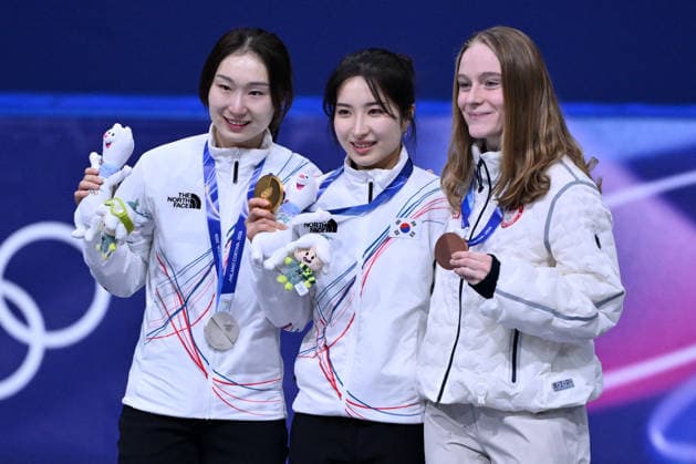 Rg Milano 20 02 2026 - Olimpiadi Milano Cortina 2026 Short Track Women™s 1500m foto Image nella foto: Gilli Kim-Minjeong Choi-Corinne Stoddard 