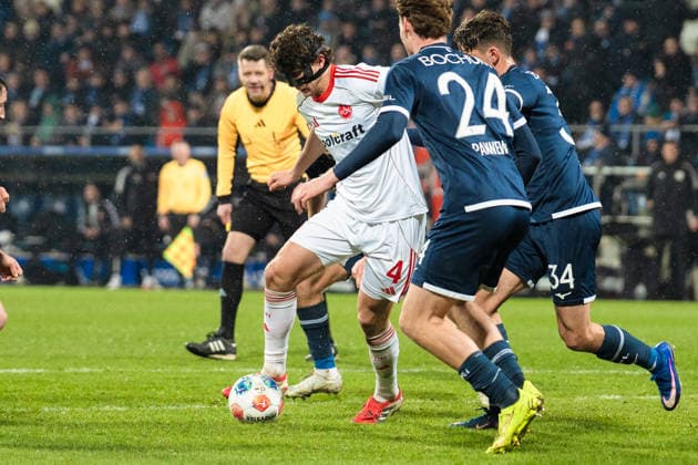 Deutschland: 2. Bundesliga 2025 2026 23. Spieltag, VfL Bochum vs. 1. FC Nürnberg Freitag, 20.02.2026 Vonovia Ruhr Stadion, Nordrhein-Westfalen Fabio Gruber (1. FC Nürnberg, 4)
