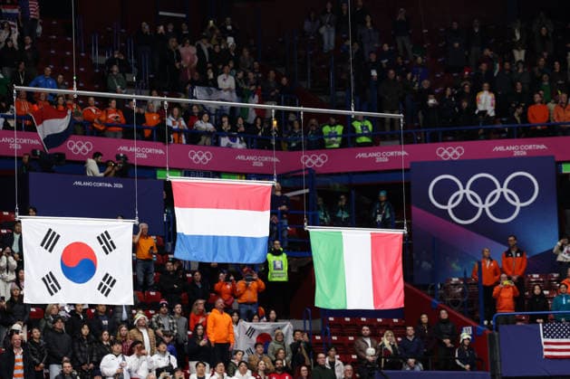 Winter Olympics - Podium of Short Track Speed skating, Eisschnelllauf Men s 5000m Relay The flag of the Republic of Korea, the flag of the Netherlands and the flag of Italy are displayed during the medal ceremony of the short track speed skating men s 5000m relay final during the Milano Cortina 2026 Winter Olympic Games, Olympische Spiele, Olympia, OS at Milano Ice Skating Arena in Milan, Italy on February 20, 2026. Photo by Alexis Jumeau ABACAPRESS.COM Milan Italy  Copyright: xJumeauxAlexis ABACAx