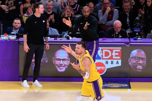February 20, 2026, Los Angeles, California, USA: Luka Doncic 77 of the Los Angeles Lakers reacts after making a three point shot during a regular season NBA, Basketball Herren, USA game against the Los Angeles Clippers on Friday February 20, 2026 at Crypto.com Arena in Los Angeles, California. JAVIER ROJAS PI Los Angeles USA - ZUMAp124 20260220_zaa_p124_026 Copyright: xJavierxRojasx